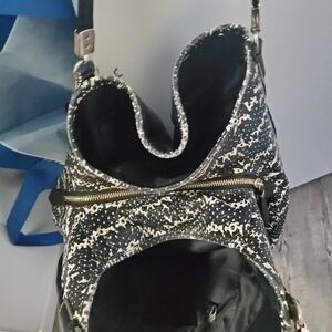 Selling my coach purse in great condition.